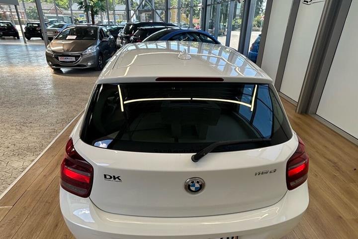 Hvid BMW 116d fra 2014