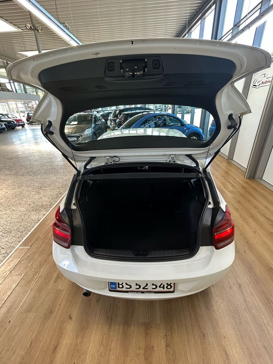 Hvid BMW 116d fra 2014