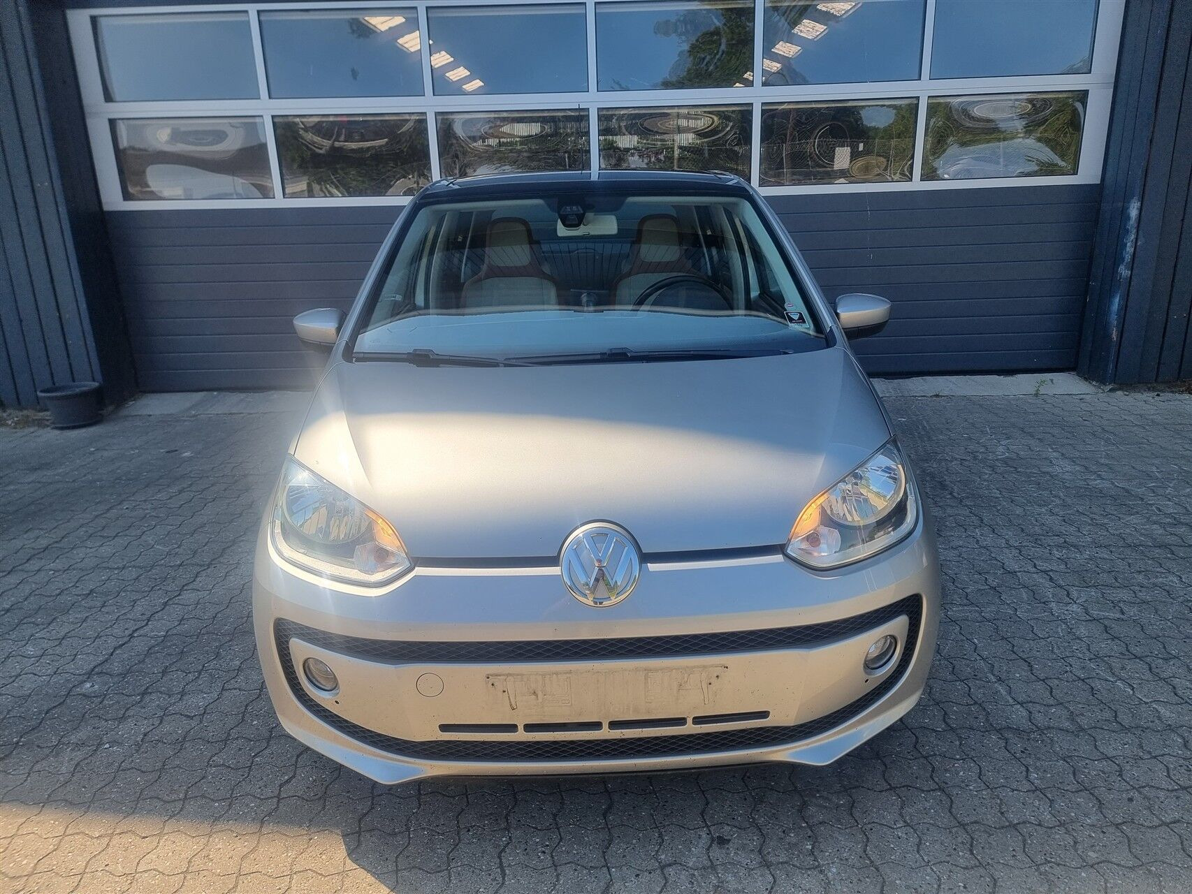 Sølv VW up fra 2013
