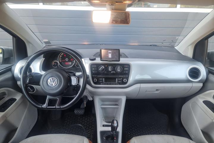Sølv VW up fra 2013