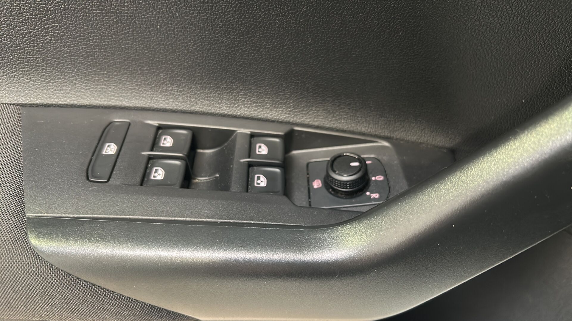 Hvid VW Polo fra 2019