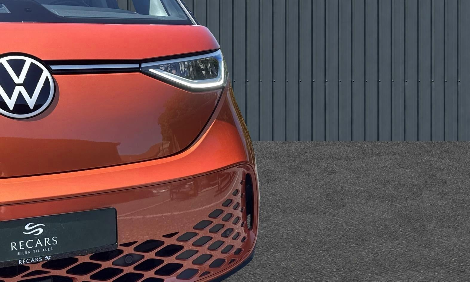 Orange VW ID.Buzz fra 2024