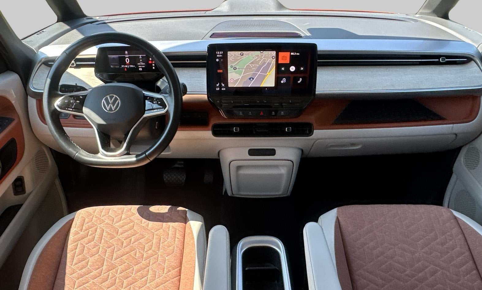 Orange VW ID.Buzz fra 2024