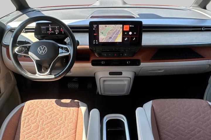 Orange VW ID.Buzz fra 2024