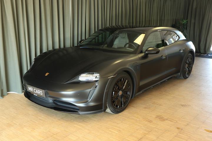 Grøn Porsche Taycan 4 fra 2023
