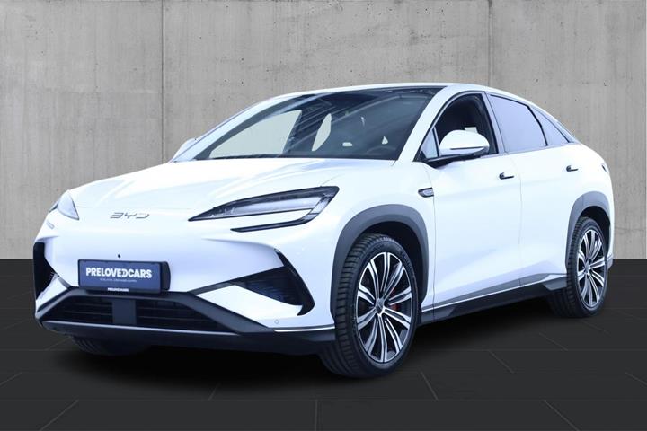 Hvid BYD Sealion 7 fra 2024 set udefra