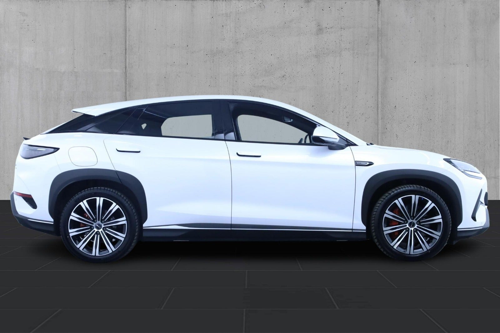 Hvid BYD Sealion 7 fra 2024