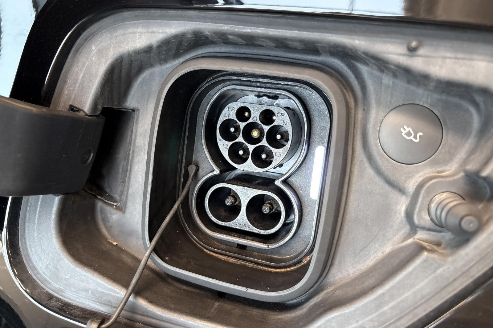 Sort Polestar 2 fra 2023