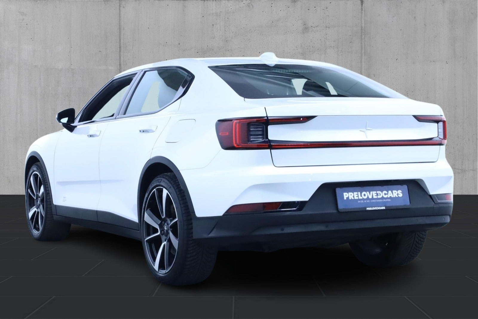 Hvid Polestar 2 fra 2021