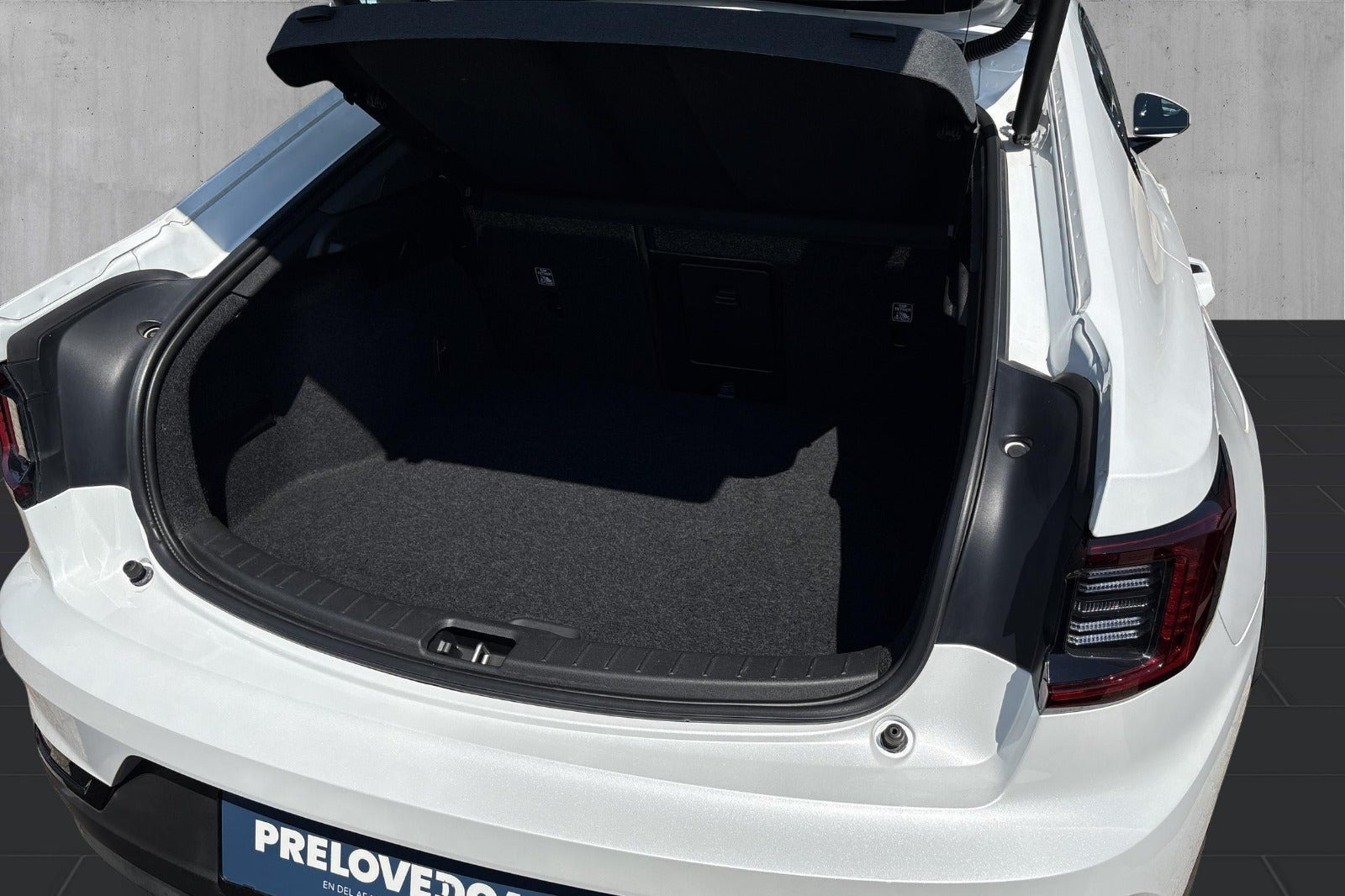 Hvid Polestar 2 fra 2021