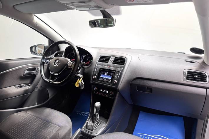 Grå VW Polo fra 2017