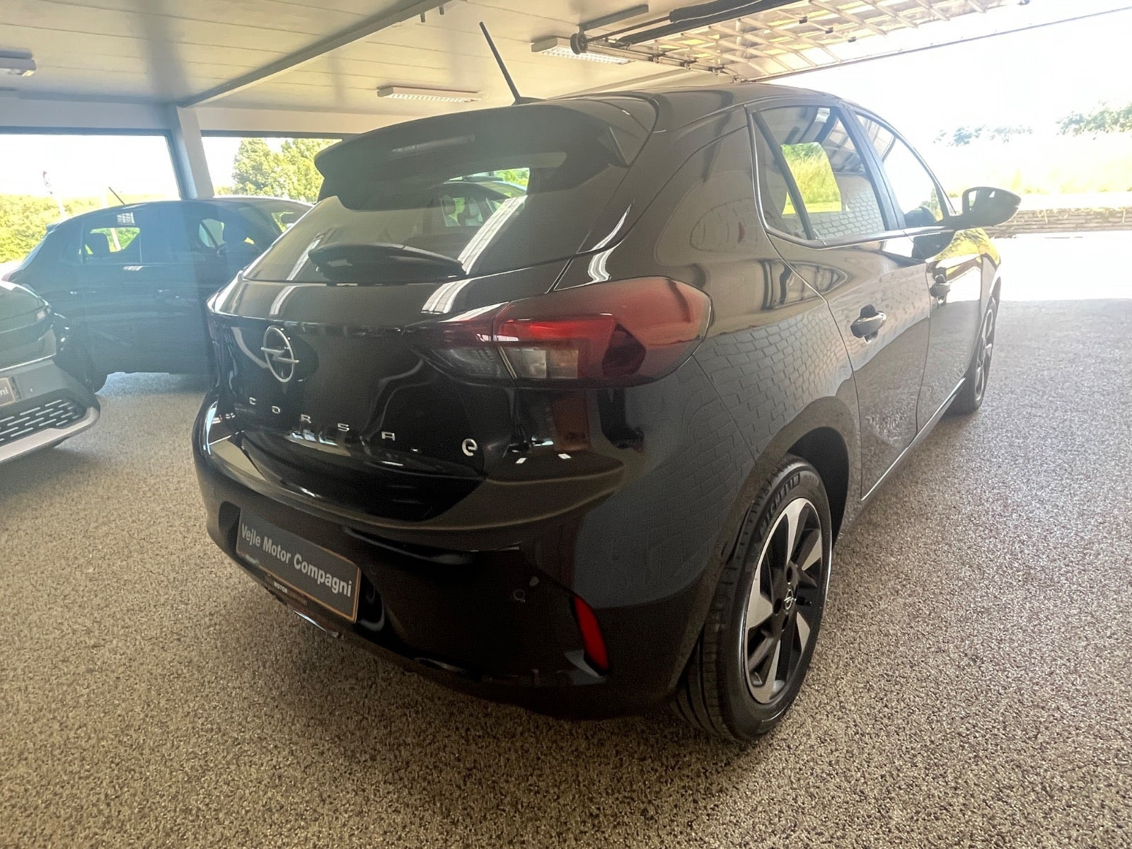 Sort Opel Corsa-e fra 2024