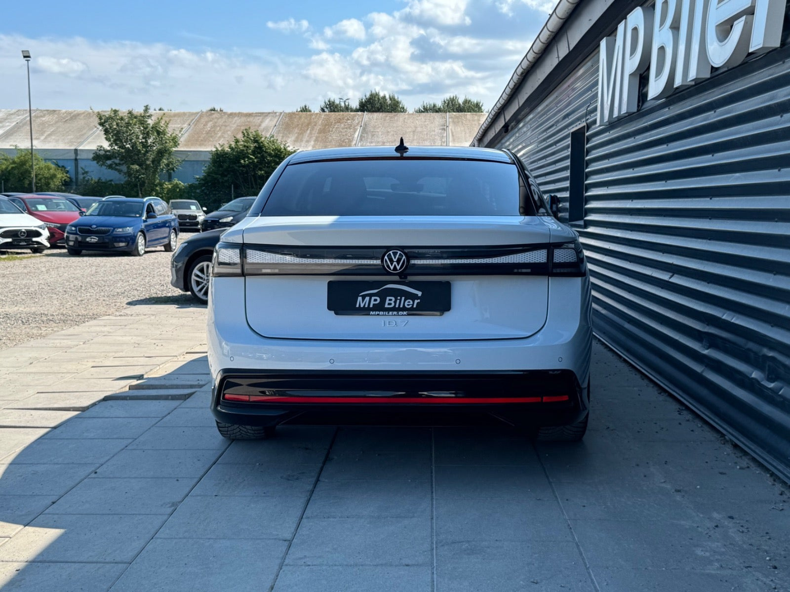 Hvid VW ID.7 fra 2024