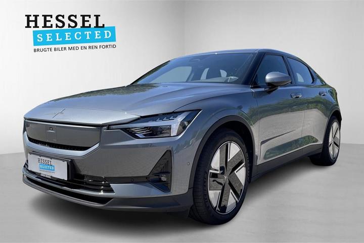 Grå Polestar 2 fra 2025 set udefra