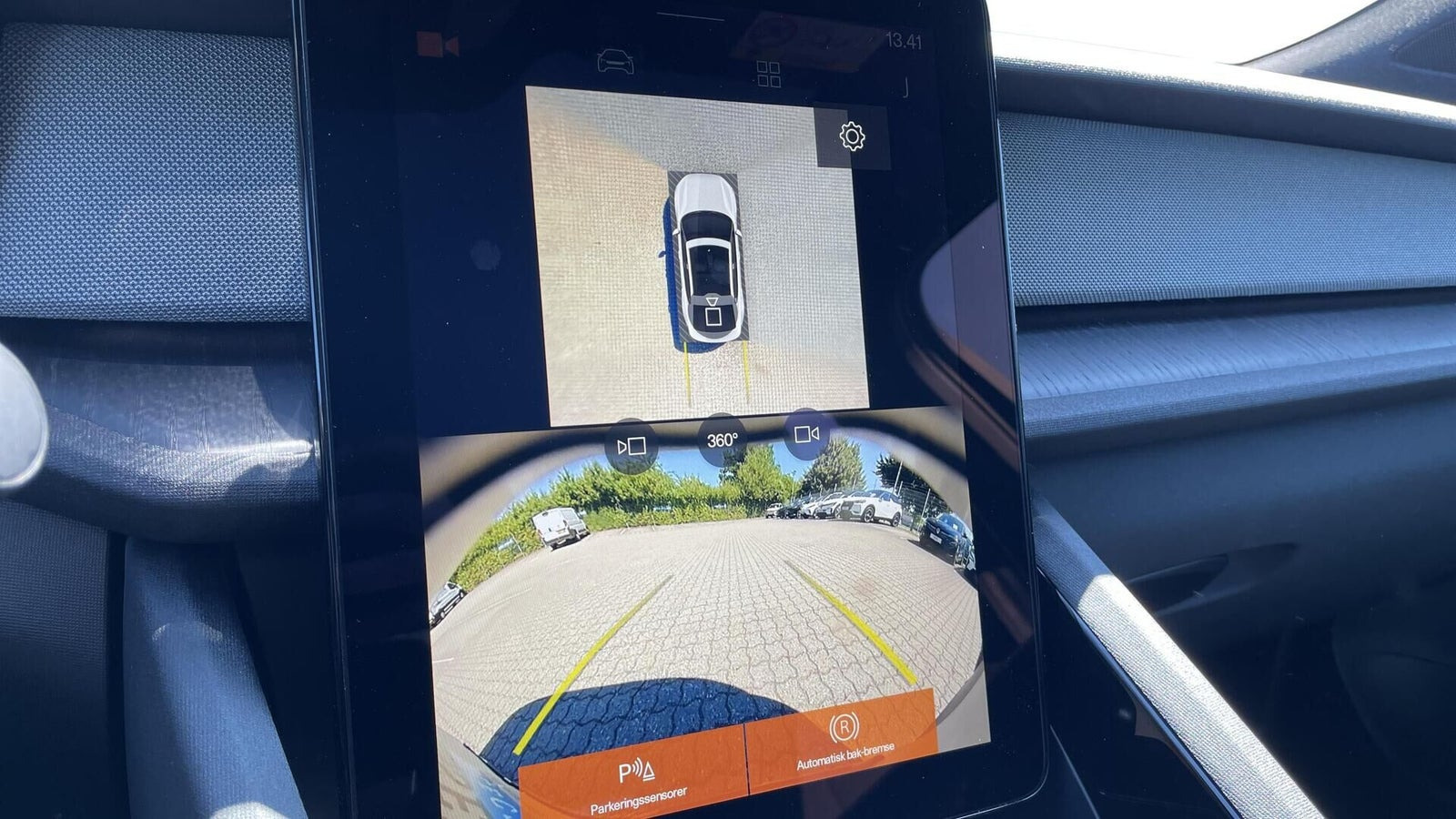 Grå Polestar 2 fra 2025