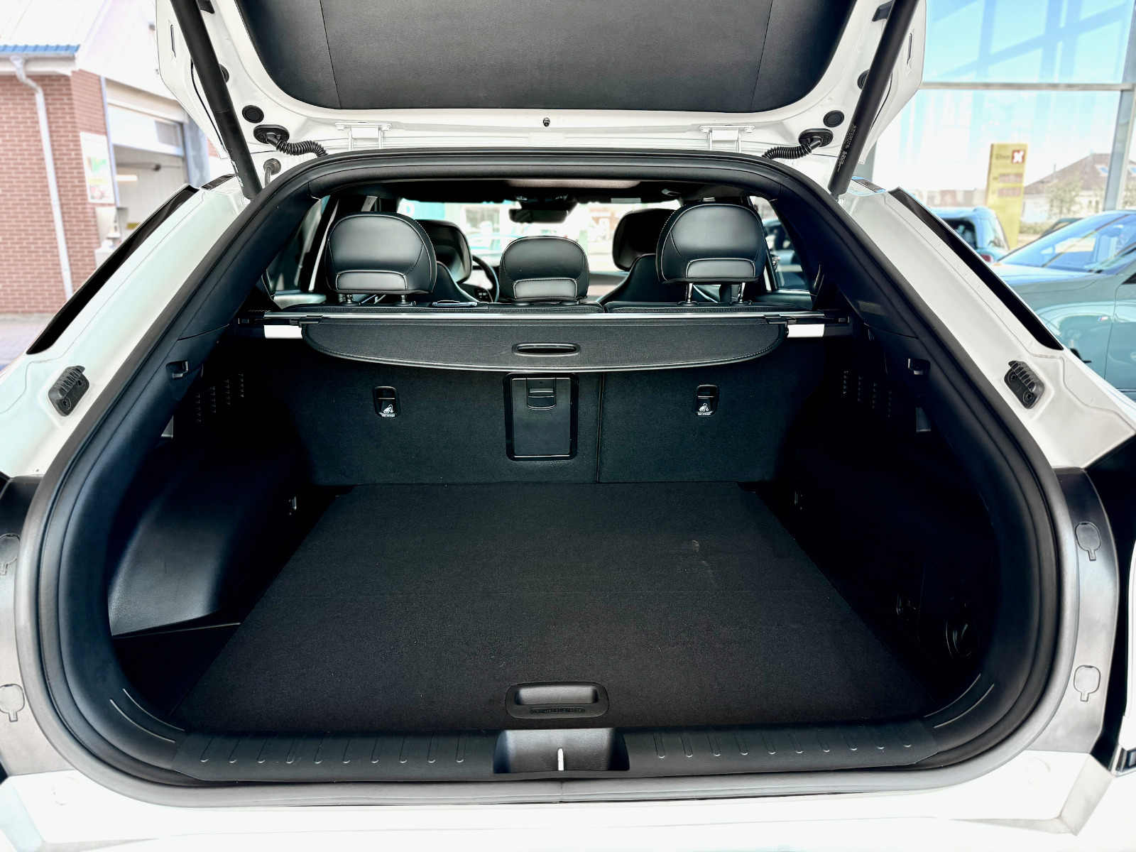Hvid Kia EV6 fra 2024