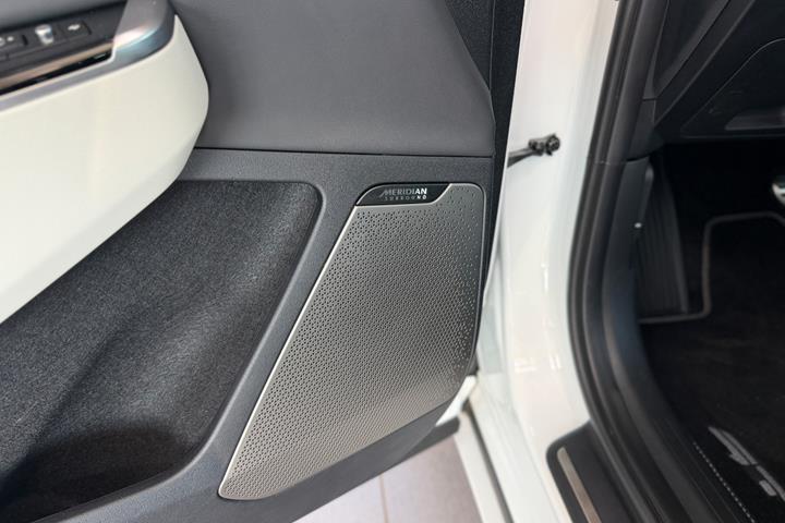 Hvid Kia EV6 fra 2024