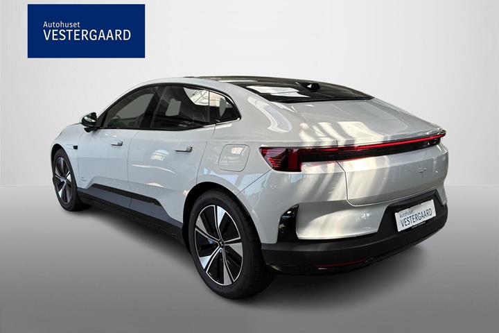 Beige Polestar 4 fra 2026