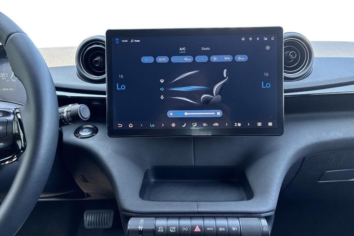 Grå BYD Dolphin fra 2023