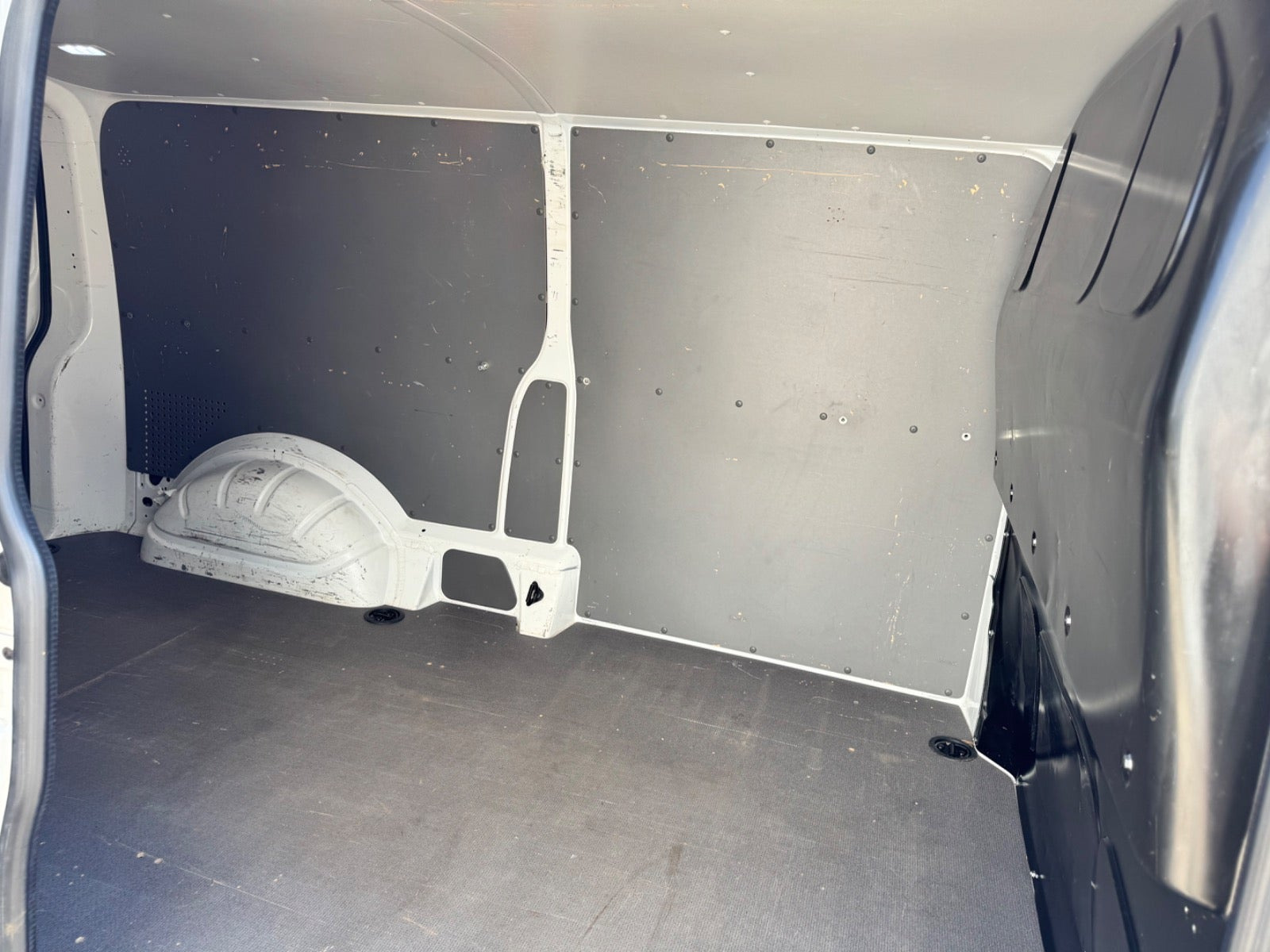 Hvid VW Transporter fra 2020