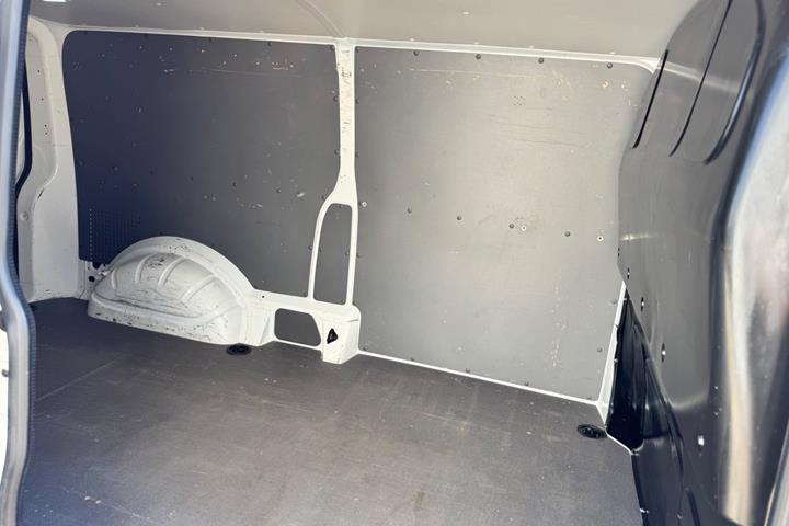 Hvid VW Transporter fra 2020