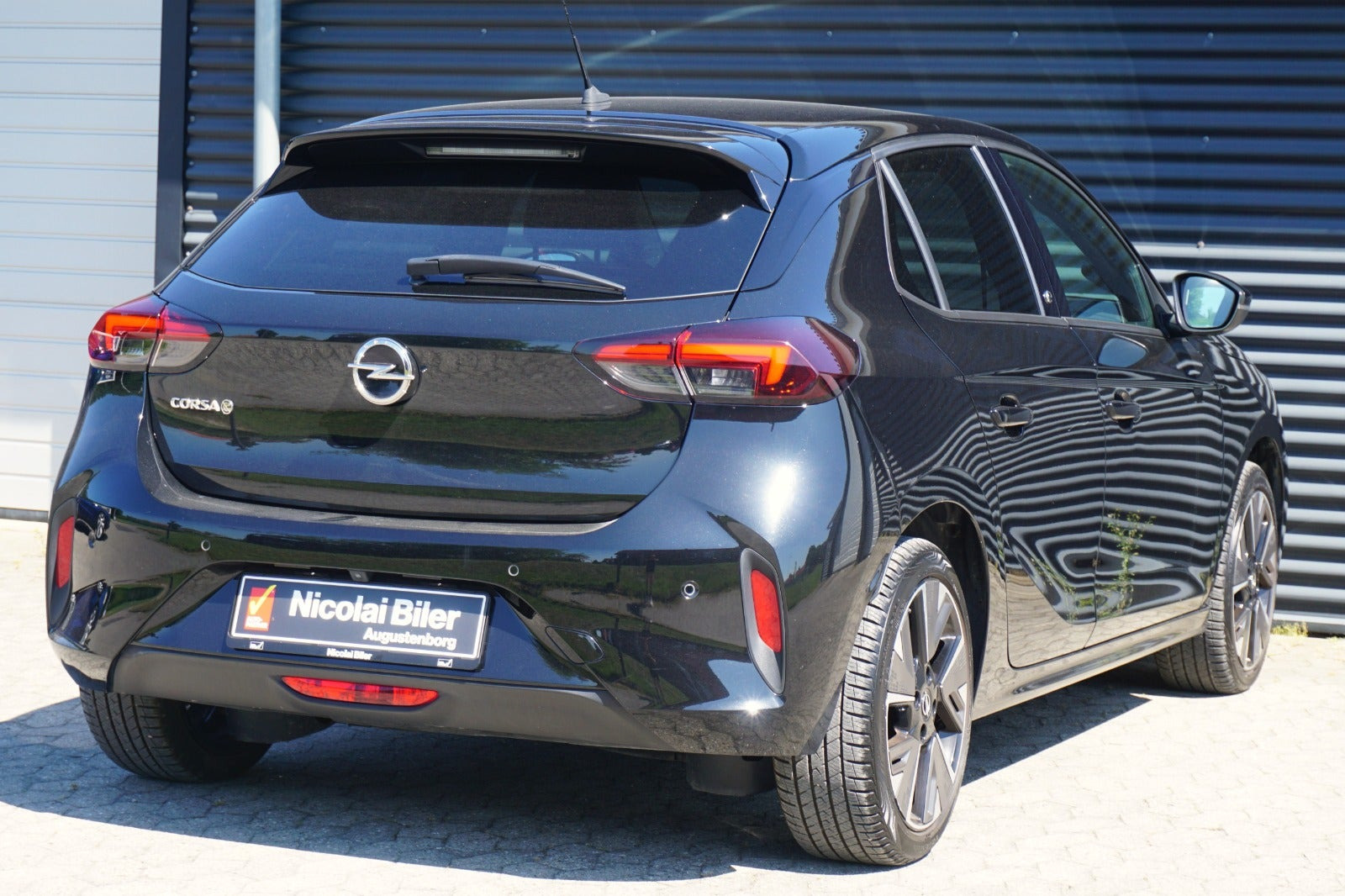 Sort Opel Corsa-e fra 2021