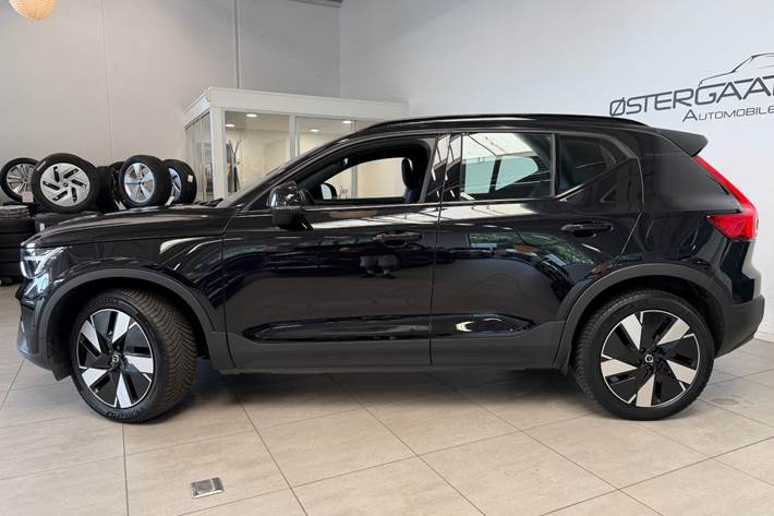 Sort Volvo XC40 fra 2023