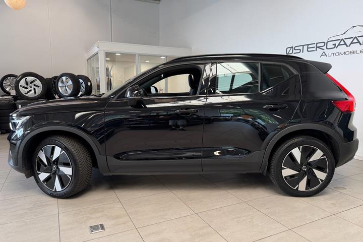 Sort Volvo XC40 fra 2023