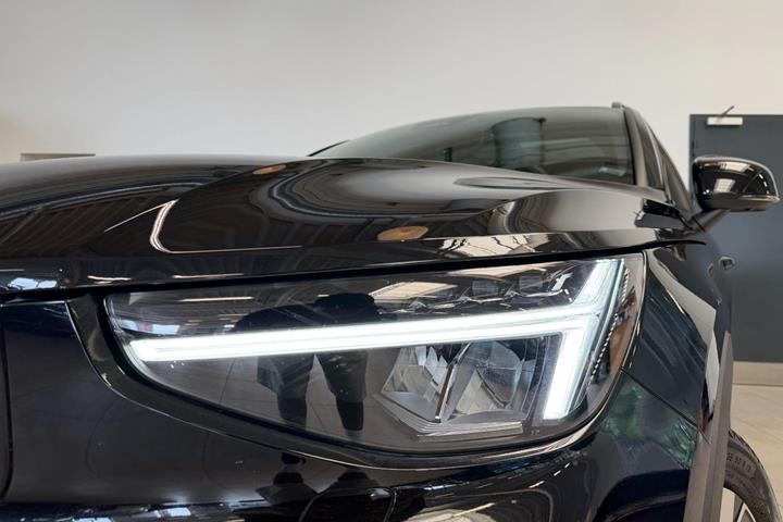 Sort Volvo XC40 fra 2023
