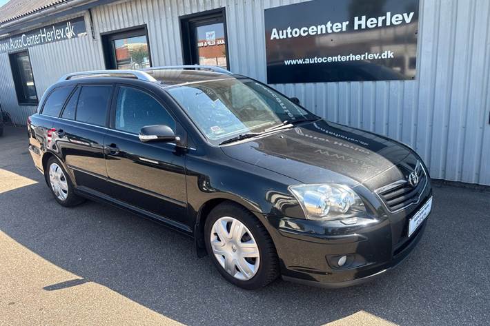 Sort Toyota Avensis fra 2007