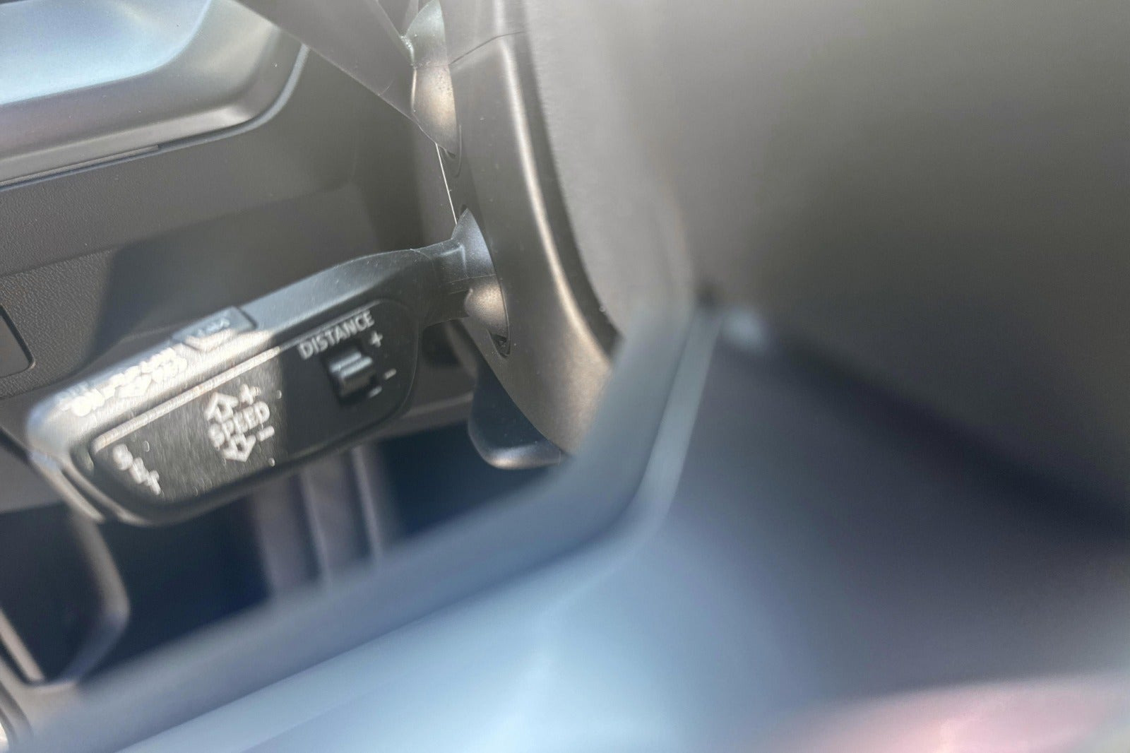 Sølv Audi Q4 e-tron fra 2021
