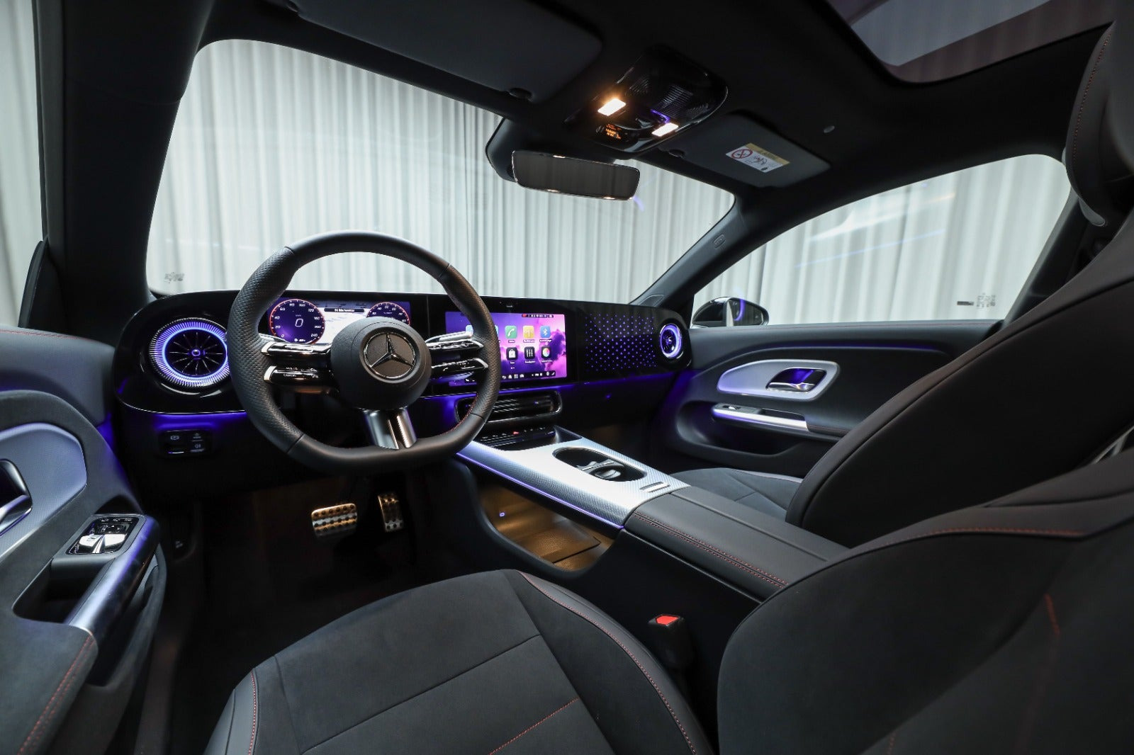 Sort Mercedes CLA250+ fra 2025