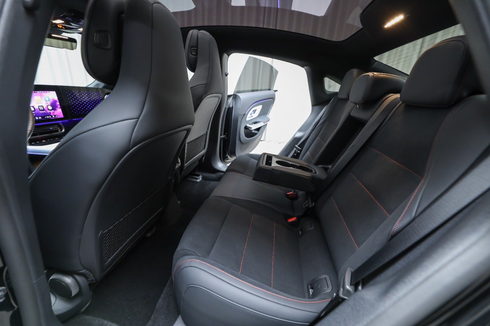 Sort Mercedes CLA250+ fra 2025