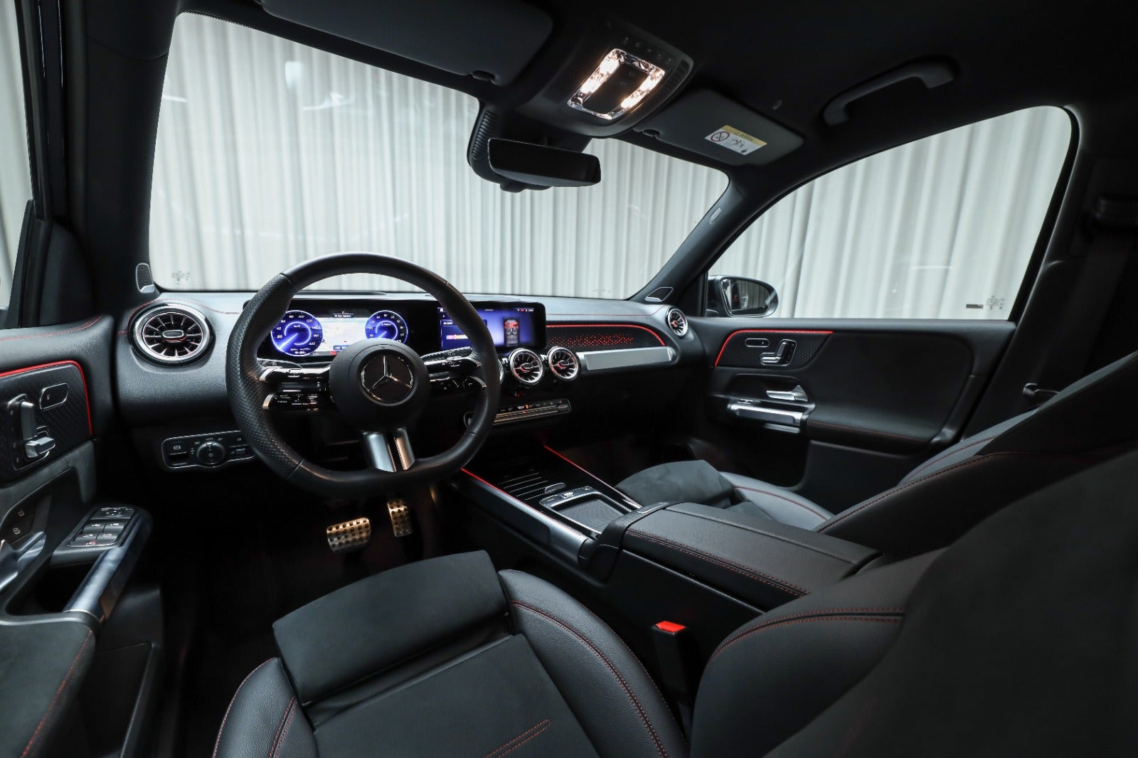 Sort Mercedes EQB250+ fra 2026