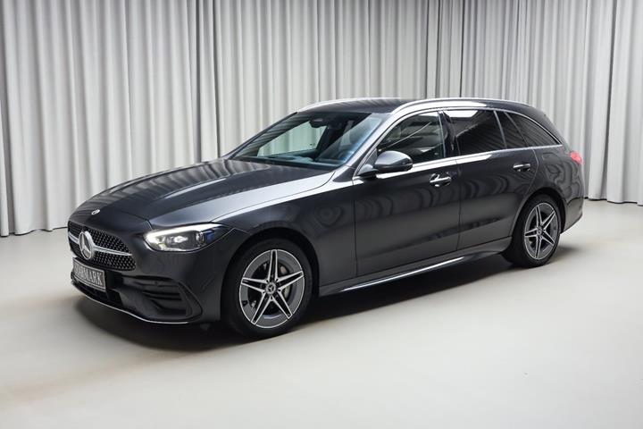 Grå Mercedes C300 e fra 2022