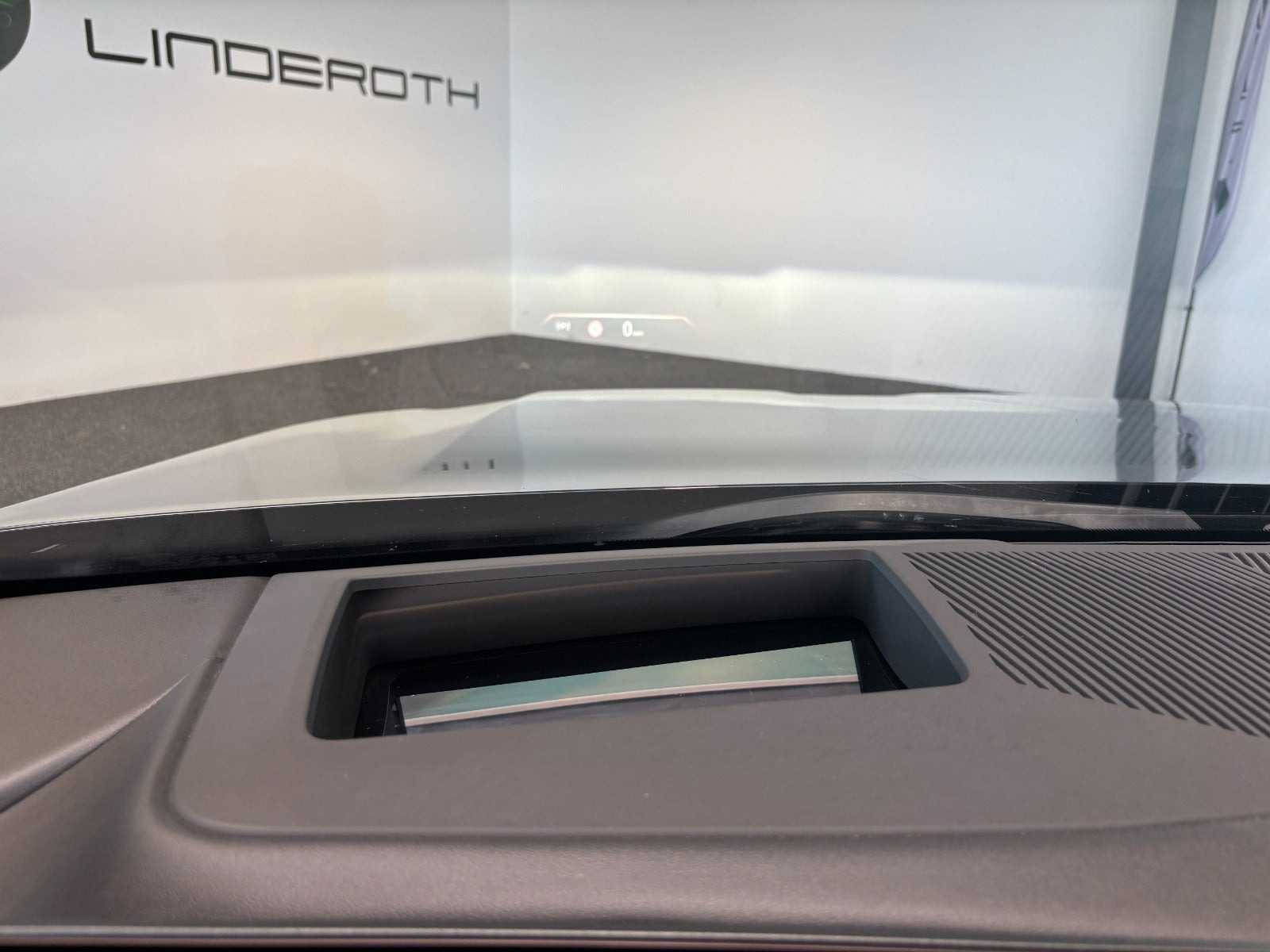 Sort BMW i5 fra 2024