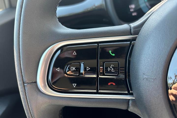 Sort Fiat 500e fra 2023