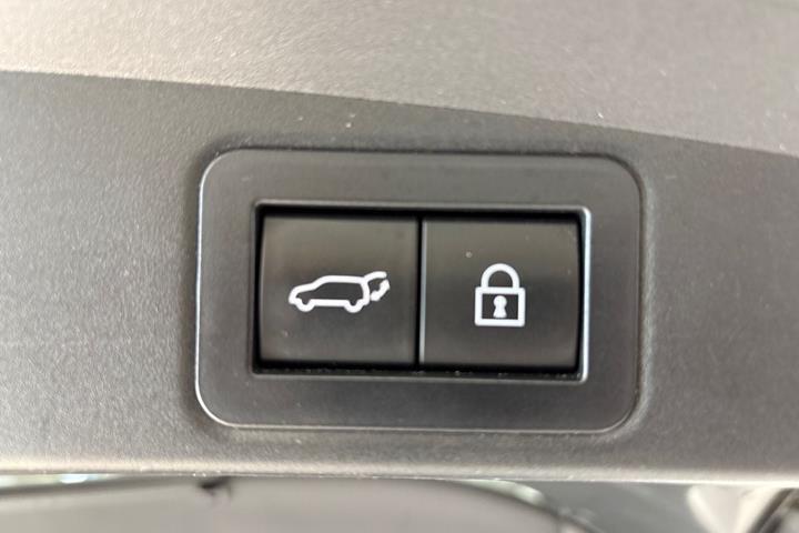 Sølv Toyota Corolla fra 2020