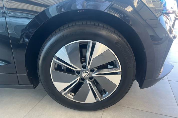 Sort Skoda Enyaq fra 2023