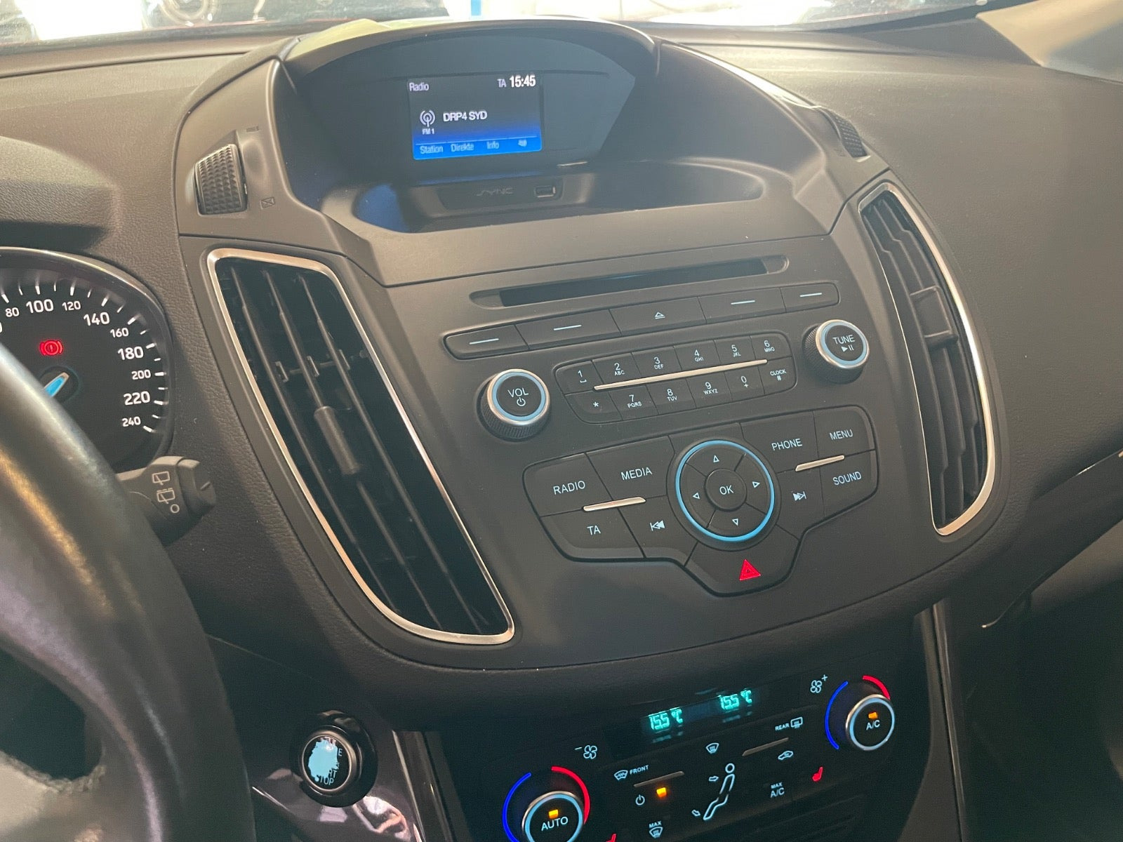 Rød Ford C-MAX fra 2017