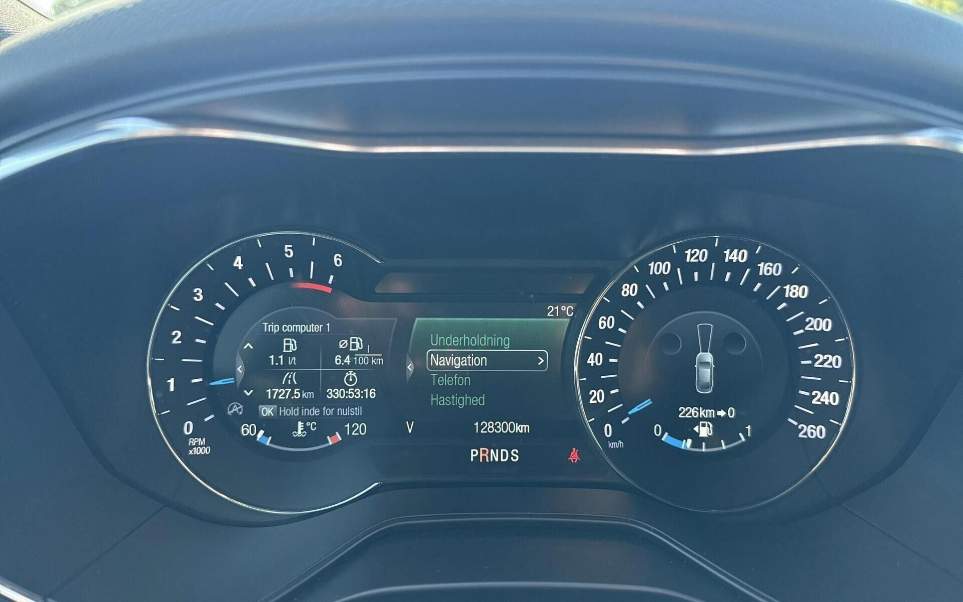 Hvid Ford Mondeo fra 2020