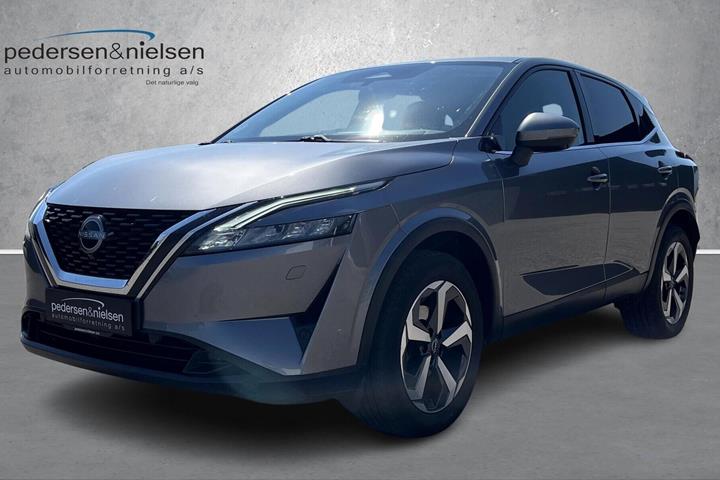 Grå Nissan Qashqai fra 2023 set udefra