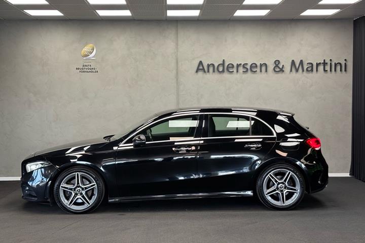 Sort Mercedes A220 d fra 2020