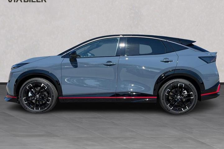 Grå Nissan Ariya fra 2026