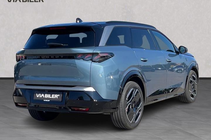 Blå Peugeot e-5008 fra 2025