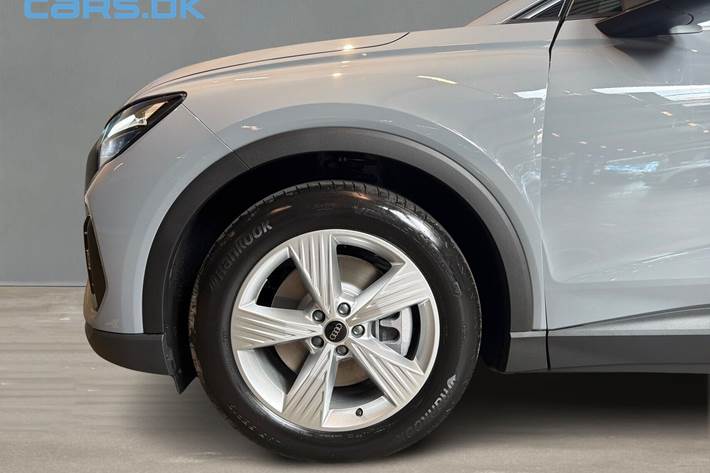 Grå Audi Q4 fra 2026