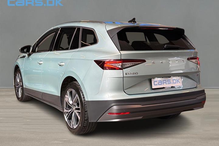 Grå Skoda Enyaq fra 2023