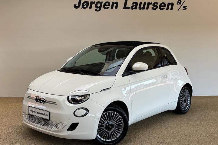 Hvid Fiat 500e fra 2023