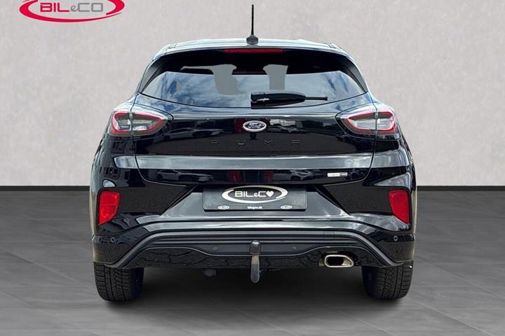 Sort Ford Puma fra 2020