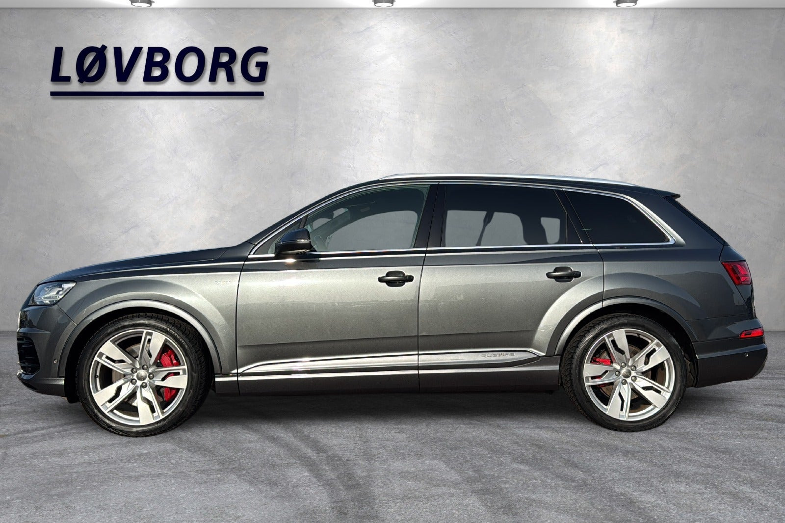 Grå Audi SQ7 fra 2016